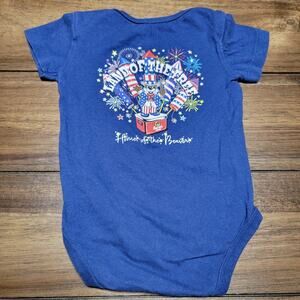 Buc-ee's Infant Dark Blue Body Suit "Land Of The Free..." - Size 12M